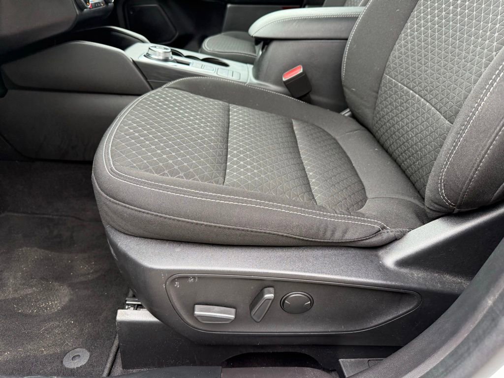 Certified 2023 Ford Escape Active image 4