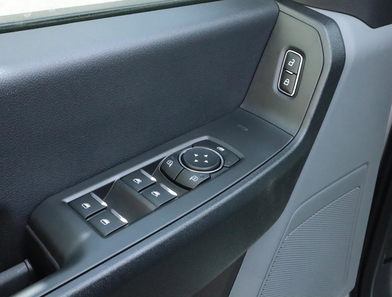 Used 2024 Ford F350 XL w/ XL Chrome Package image 17