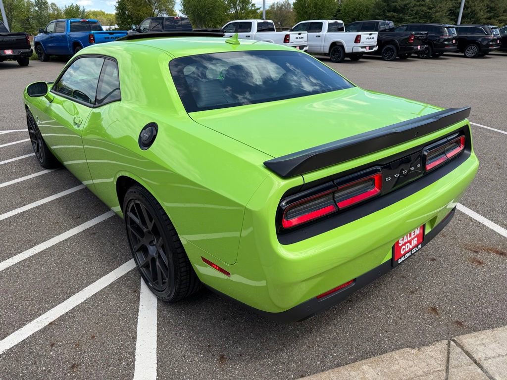 Used 2019 Dodge Challenger R/T Scat Pack w/ Plus Package RWD image 5