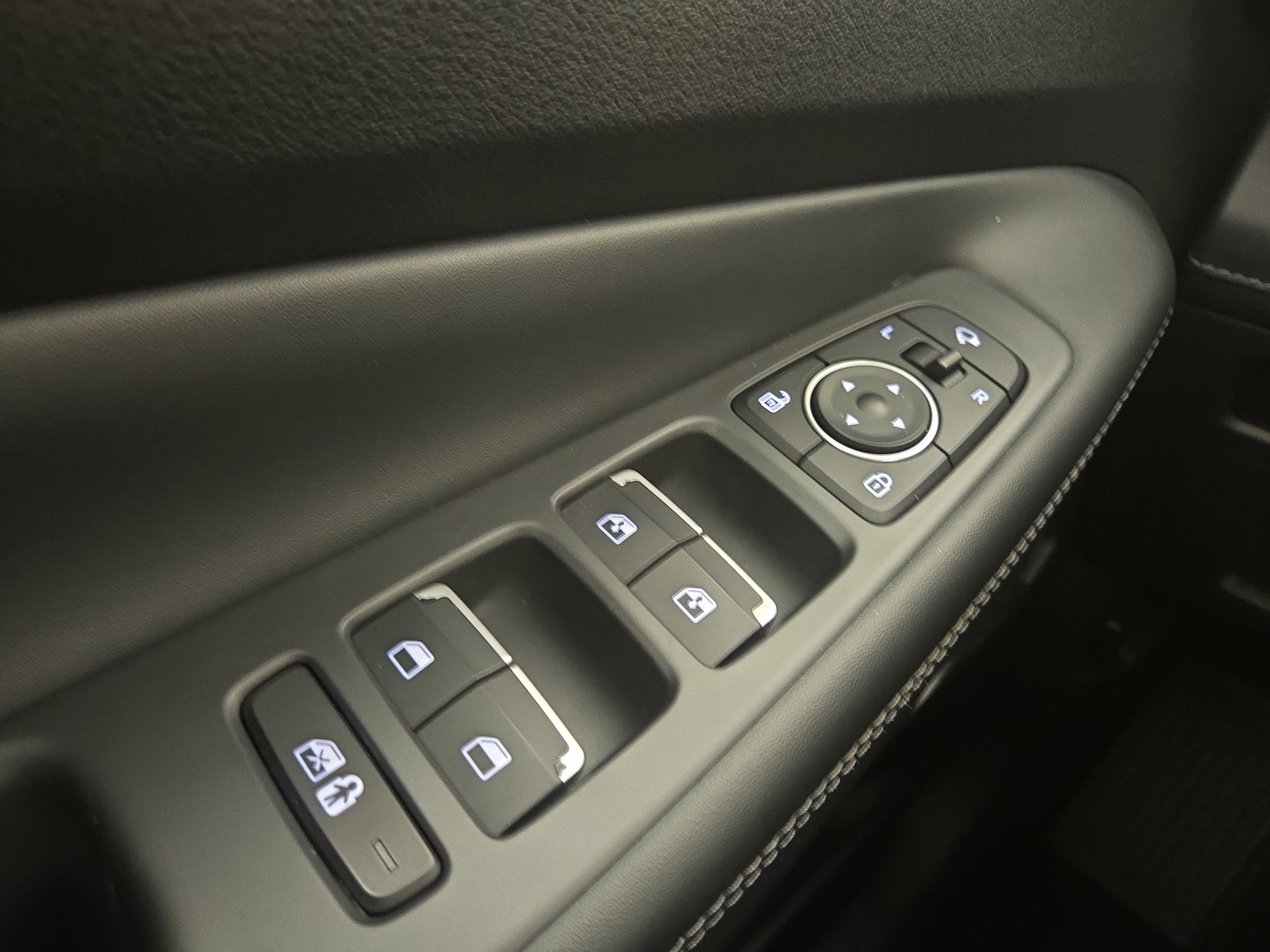 Used 2022 Hyundai Santa Fe Limited image 30