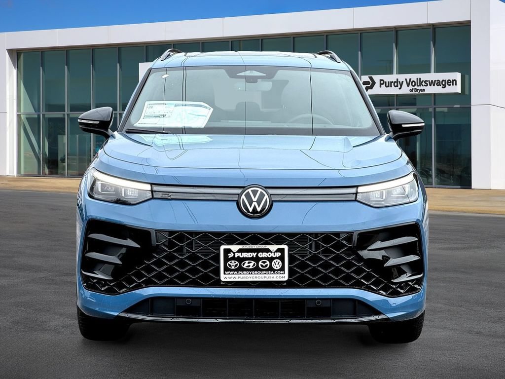 New 2026 Volkswagen Tiguan SE R-Line FWD image 3