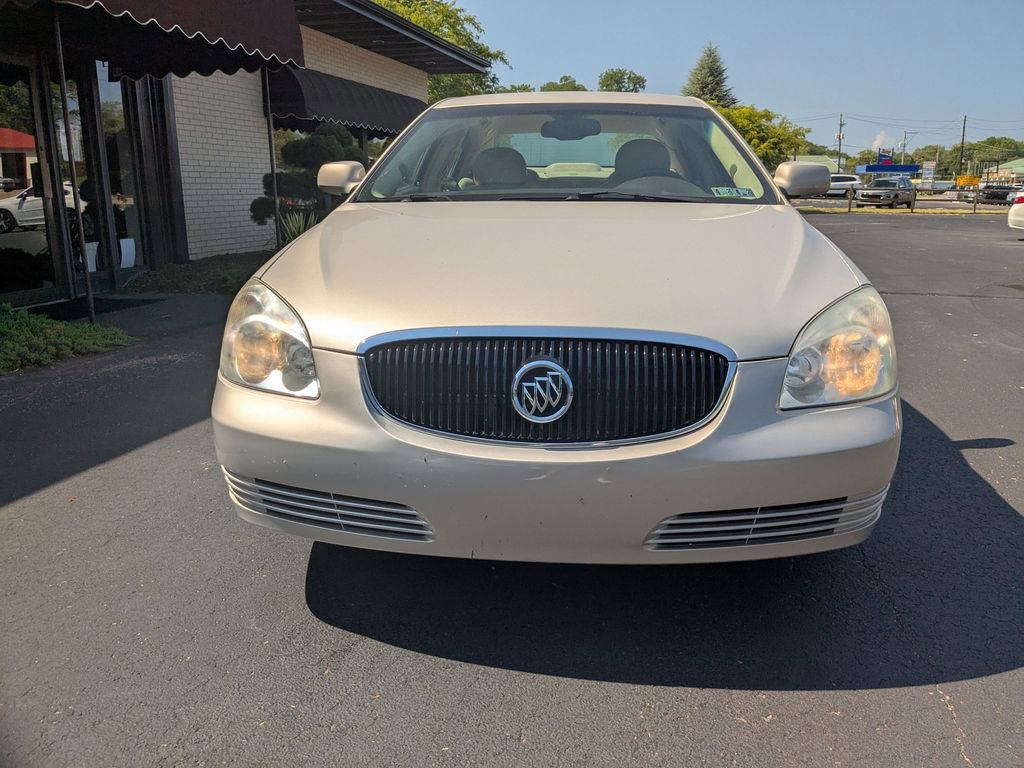 Used 2008 Buick Lucerne CXL image 2