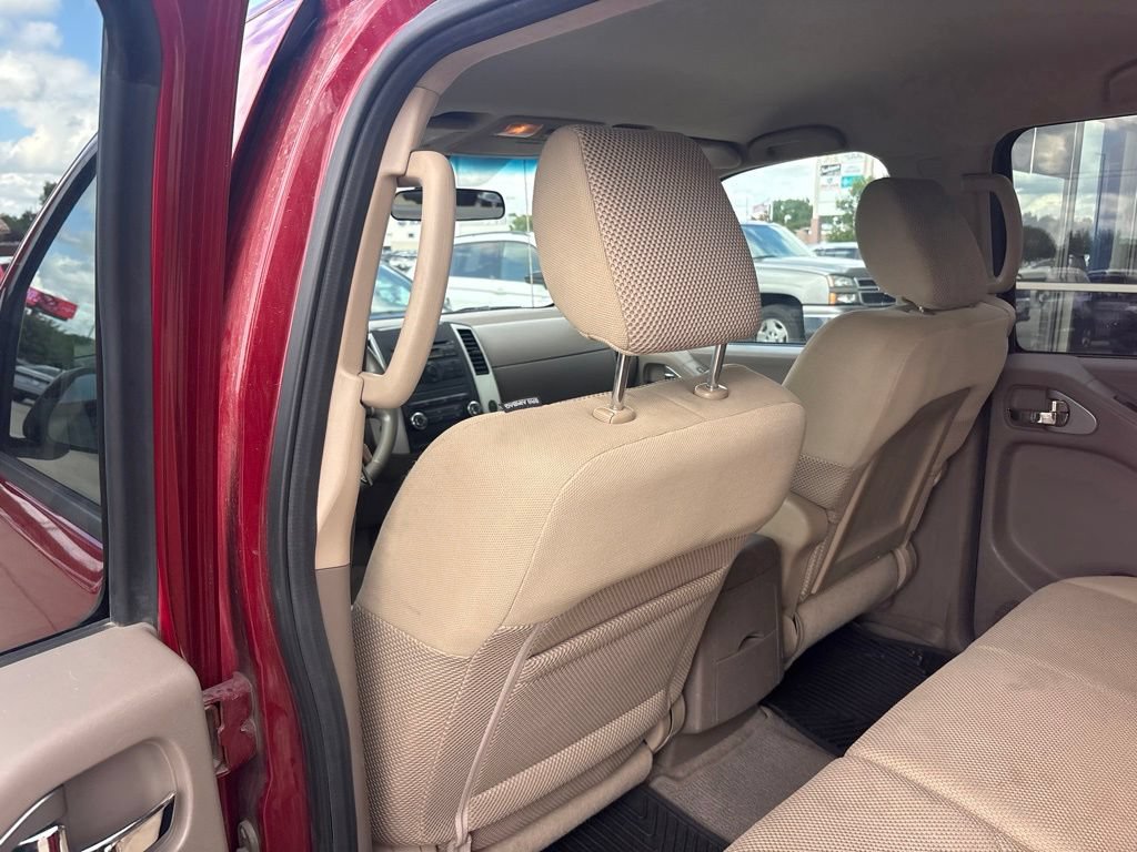 Used 2011 Nissan Frontier SV AWD/4WD image 29