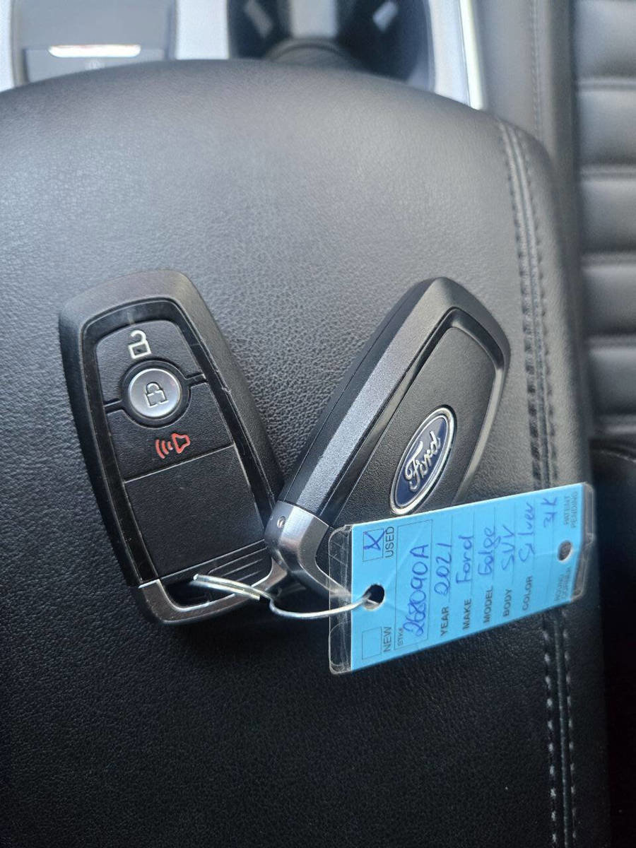 Used 2021 Ford Edge SEL image 13