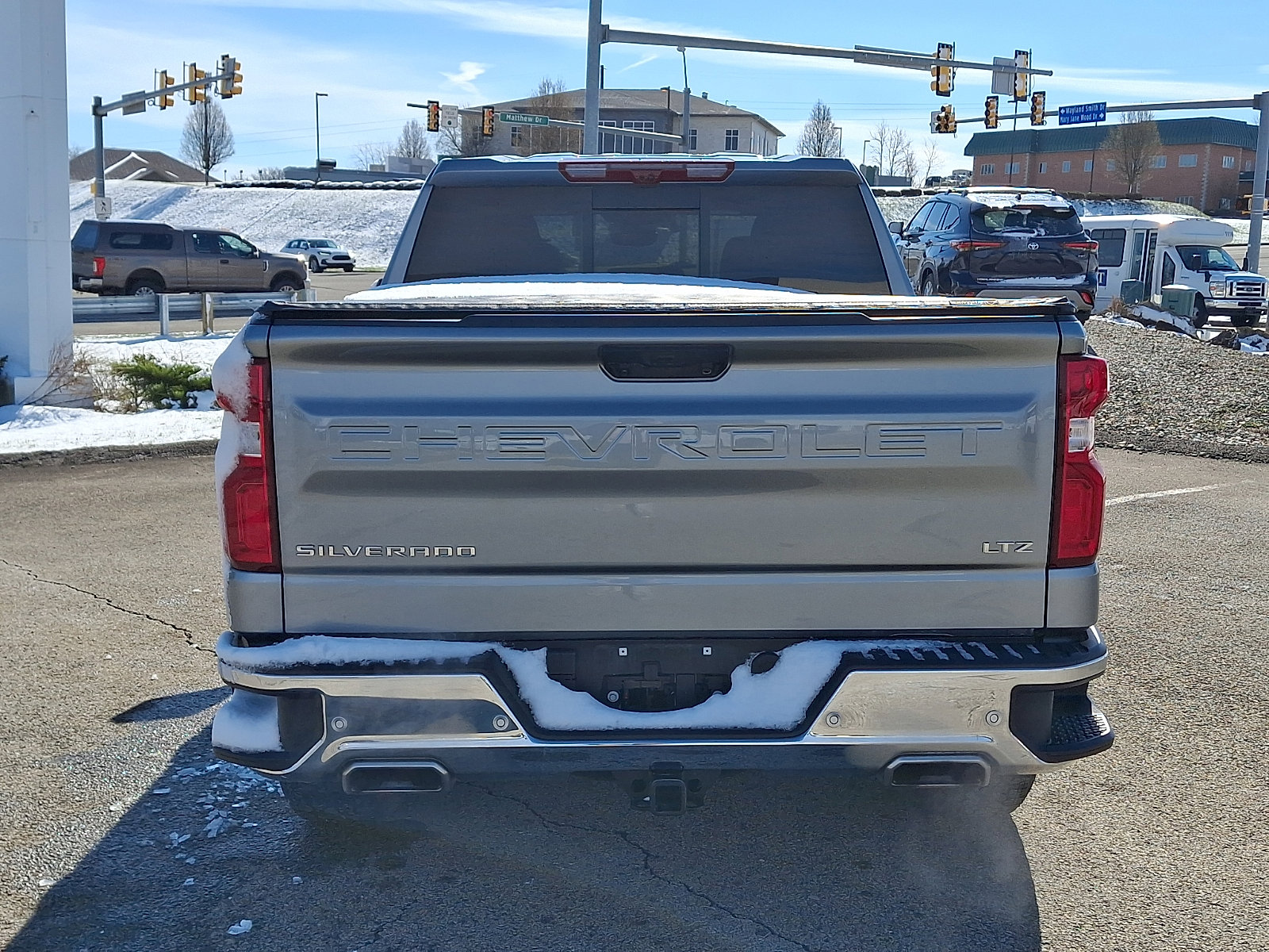 Used 2024 Chevrolet Silverado 1500 LTZ w/ LTZ Premium Package image 5