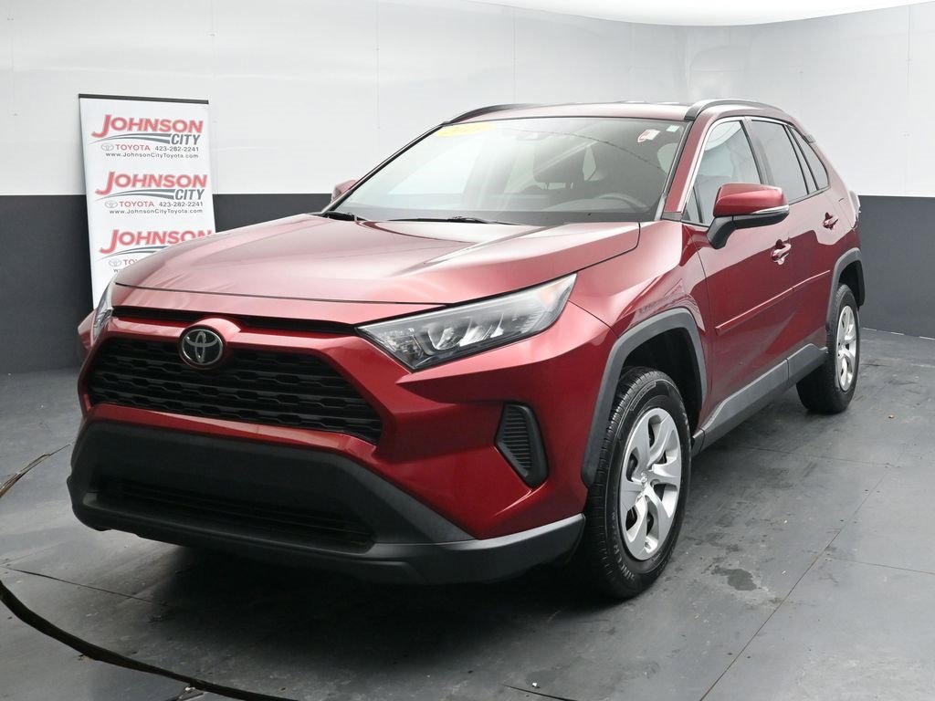 Used 2019 Toyota RAV4 LE w/ Carpet Mat Package image 4