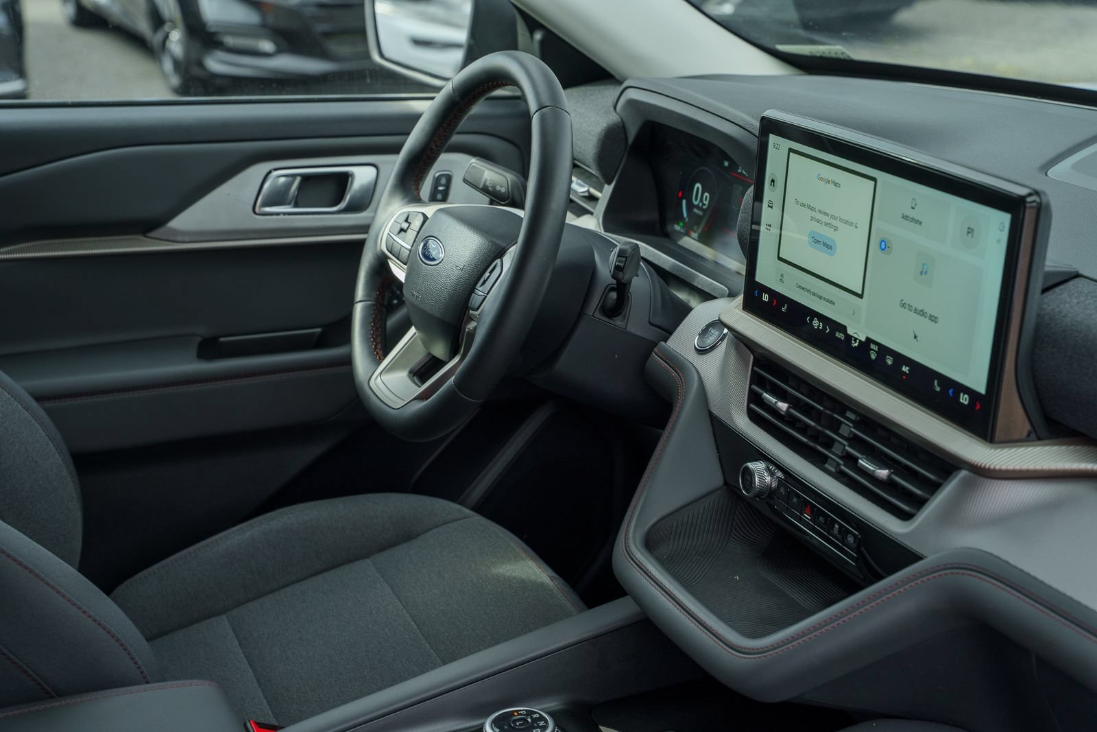 Certified 2025 Ford Explorer Active RWD image 13