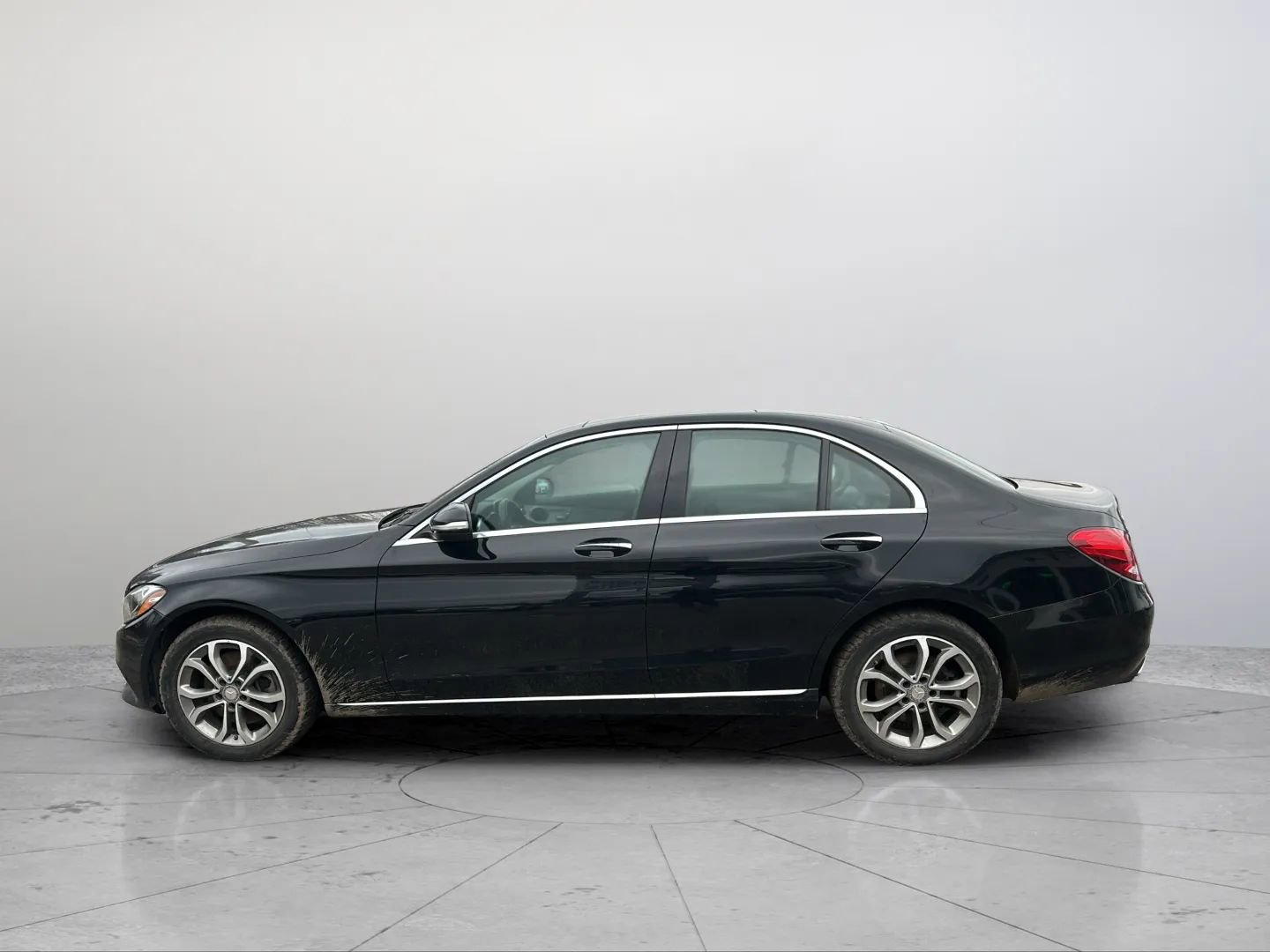 Used 2015 Mercedes-Benz C 300 4MATIC Sedan image 16