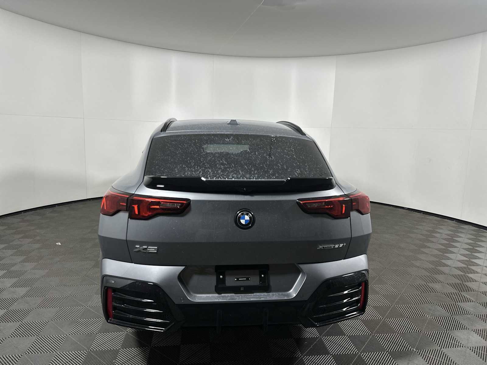 New 2026 BMW X2 xDrive28i w/ Technology Package image 2