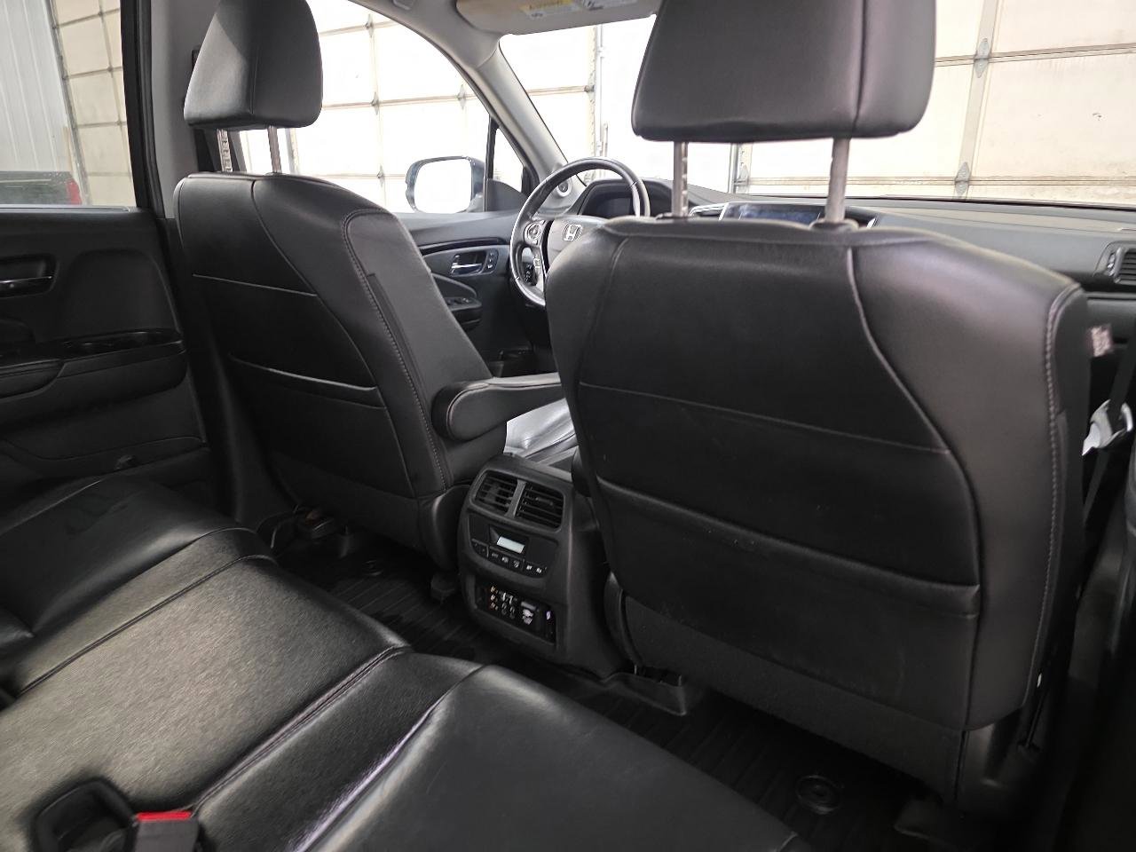 Used 2016 Honda Pilot Touring image 41