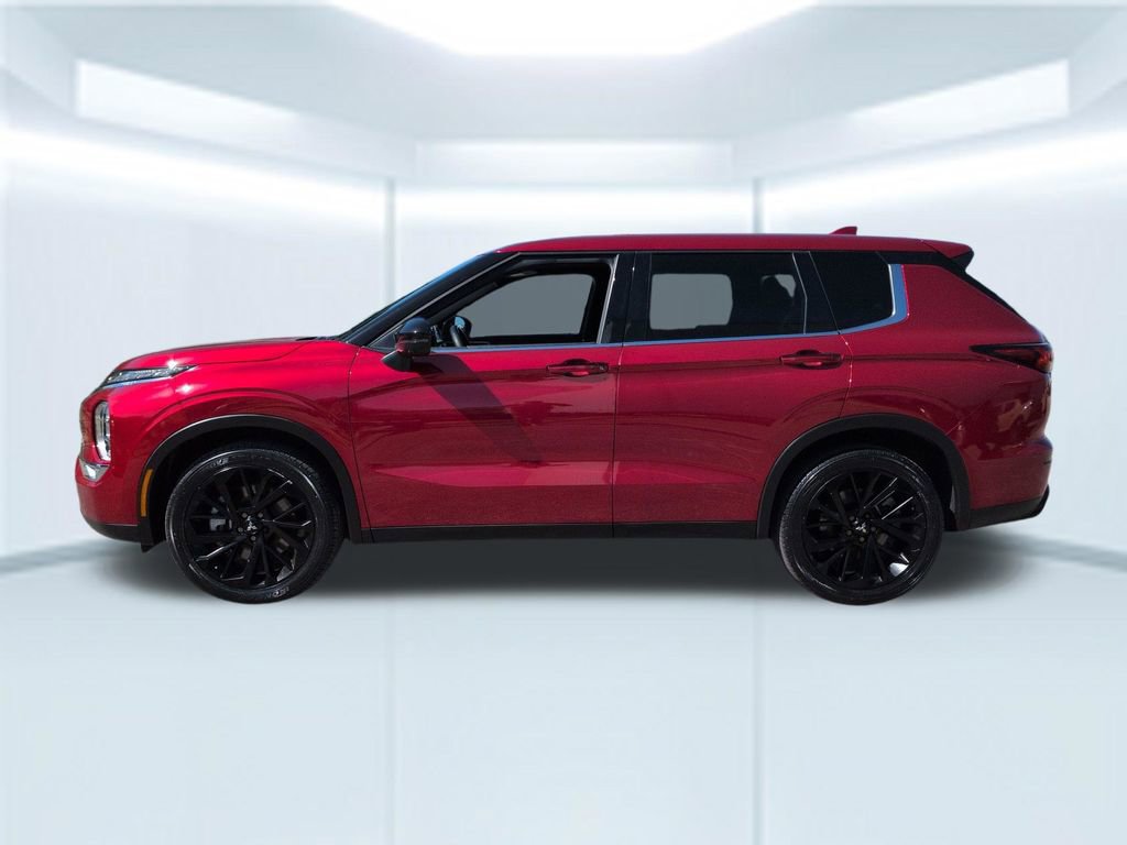 Used 2023 Mitsubishi Outlander SE Black Edition FWD video 2