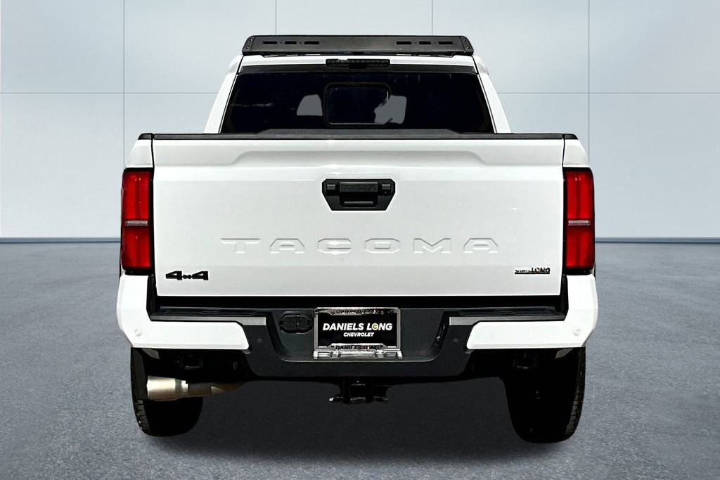 Used 2024 Toyota Tacoma TRD Off-Road image 4