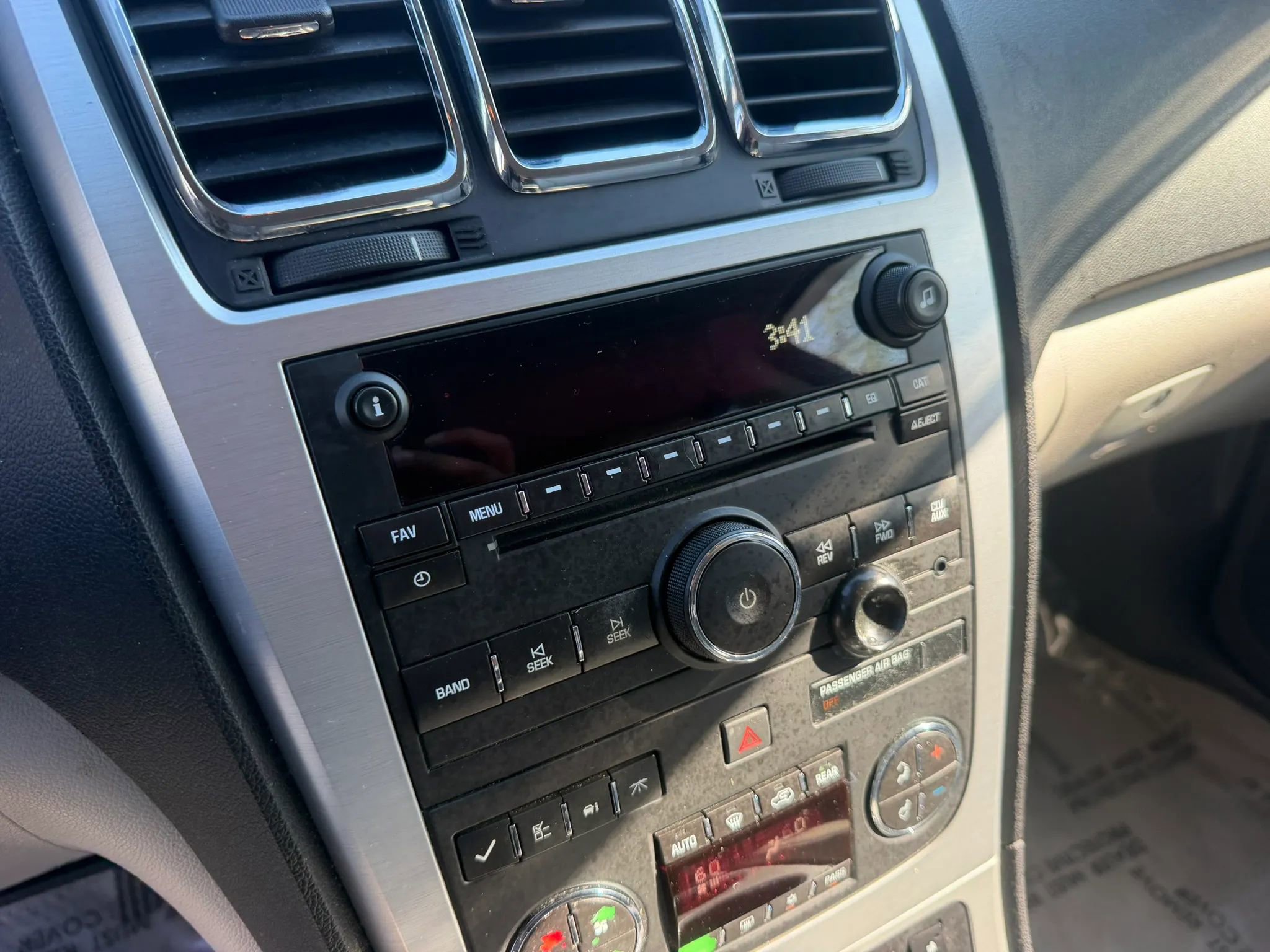 Used 2012 GMC Acadia SLT image 29