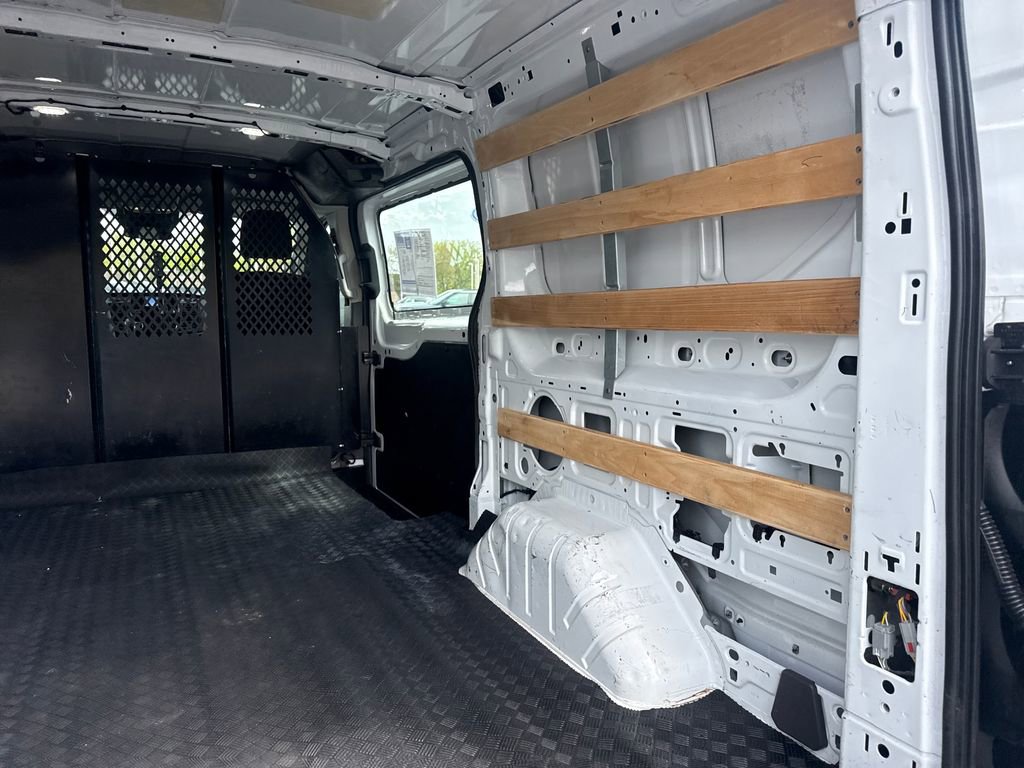 Used 2024 Ford Transit 250 Low Roof w/ Exterior Upgrade Package RWD image 10