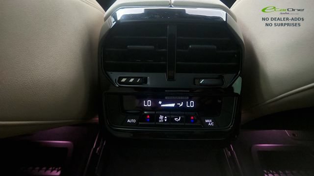 Used 2023 BMW iX xDrive50 w/ Sport Package AWD/4WD image 55