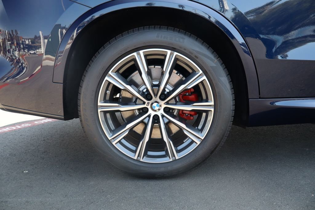 New 2026 BMW X5 xDrive50e image 28