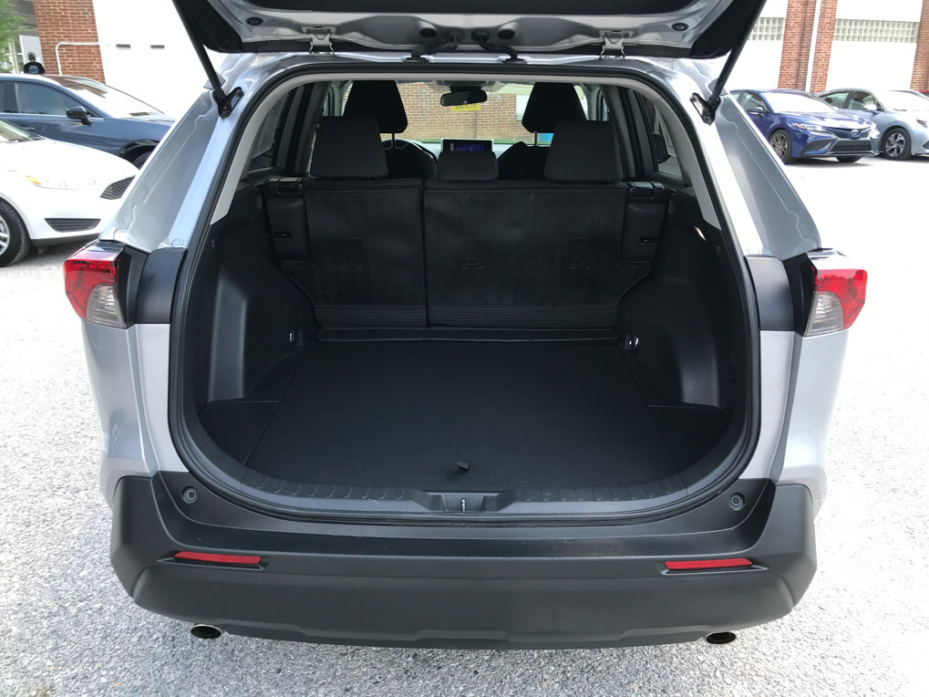 Certified 2024 Toyota RAV4 LE AWD/4WD image 23