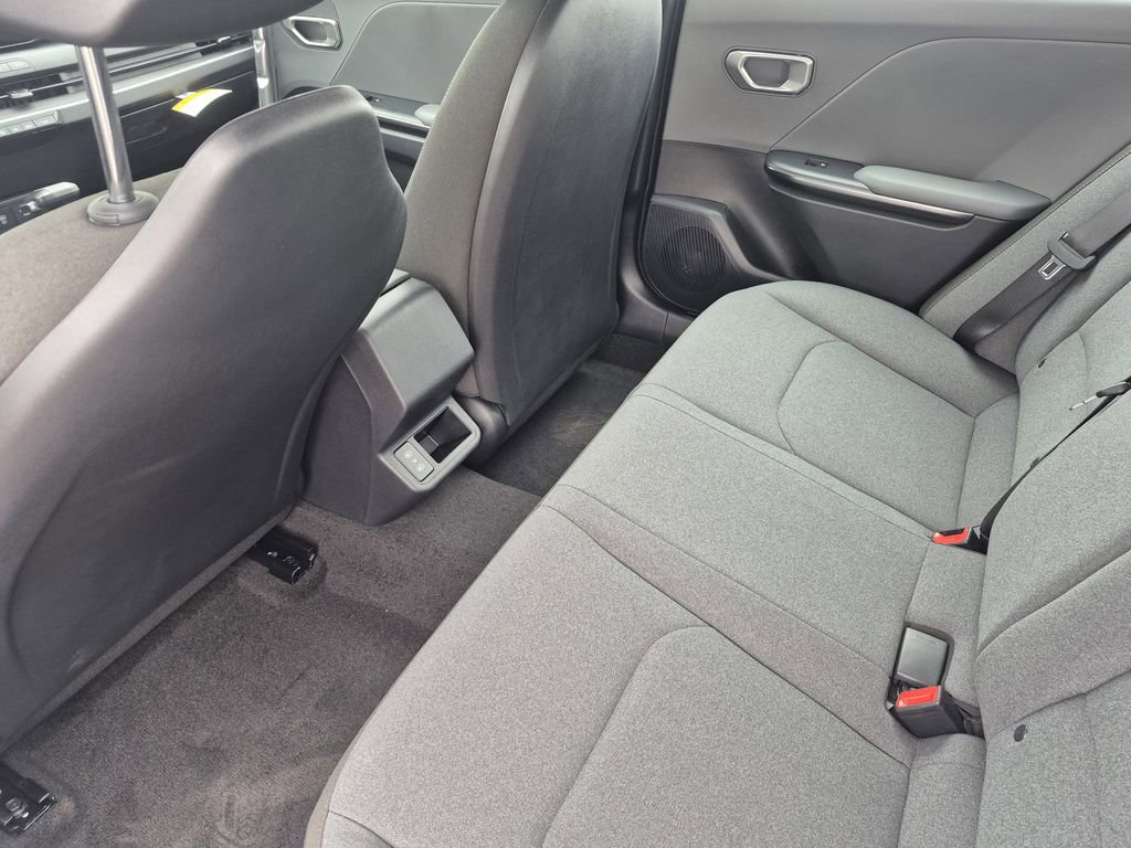 New 2026 Kia K4 LXS image 12