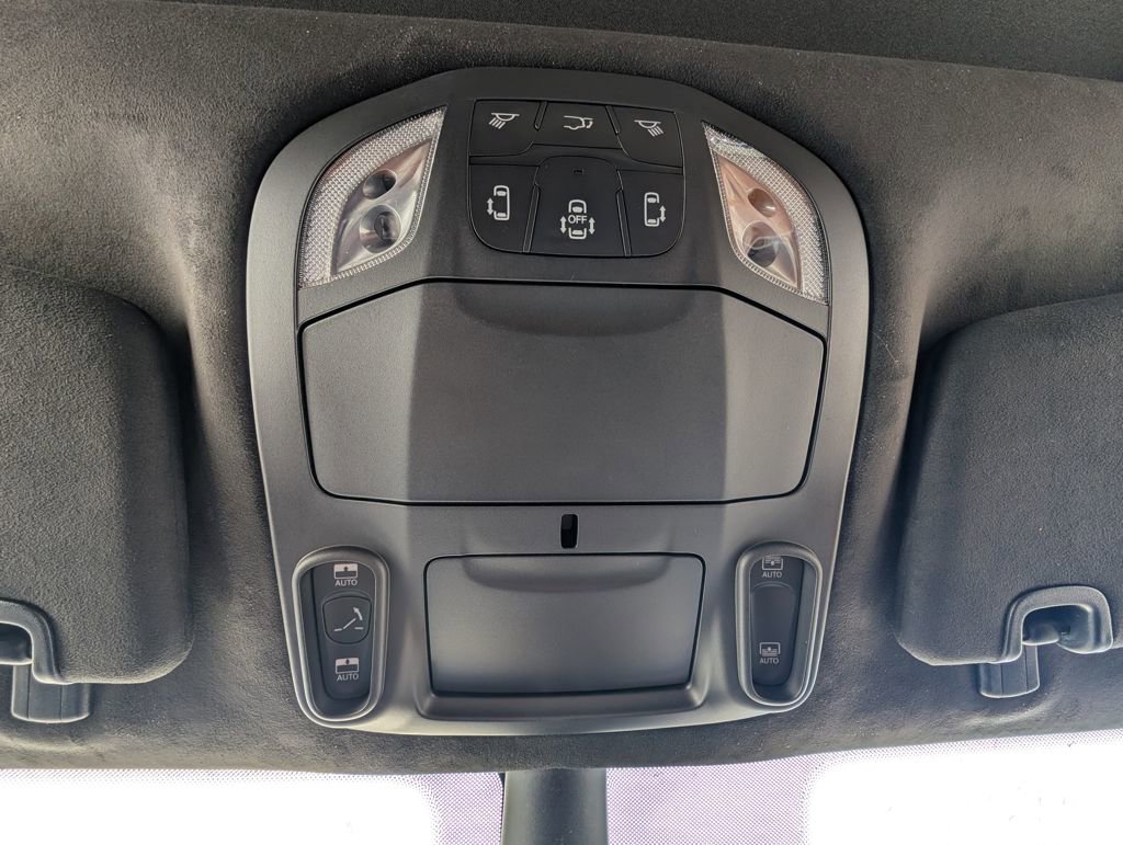 New 2026 Chrysler Pacifica Pinnacle w/ Trailer Tow Group image 39