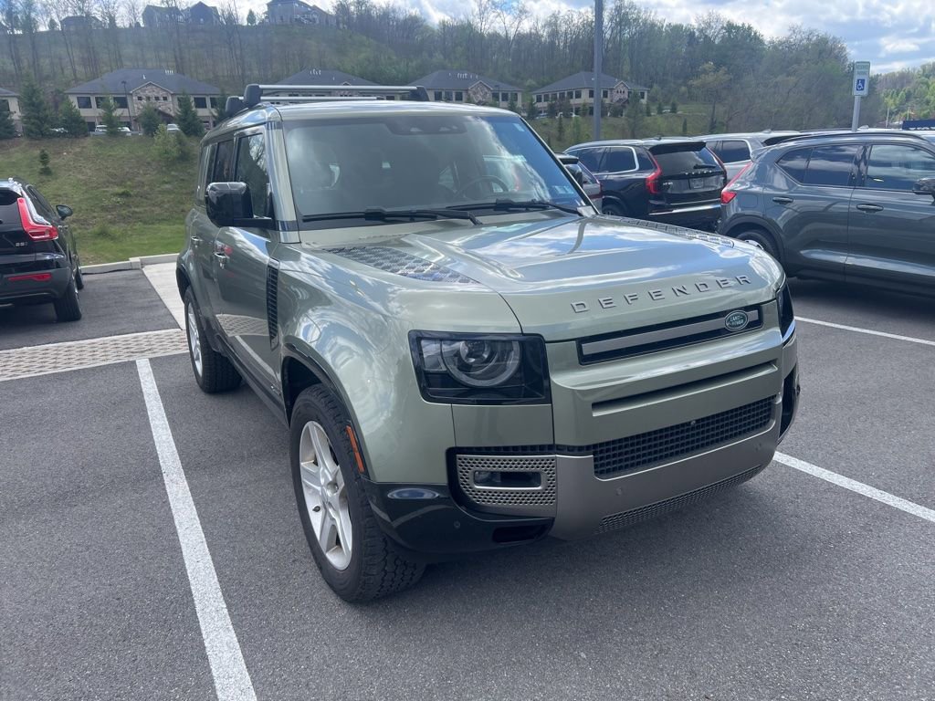 Used 2021 Land Rover Defender 110 X-Dynamic HSE AWD/4WD image 16