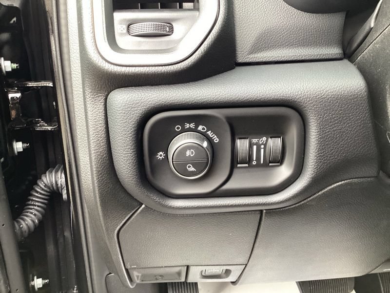 New 2026 RAM 2500 Laramie w/ Night Edition AWD/4WD image 29