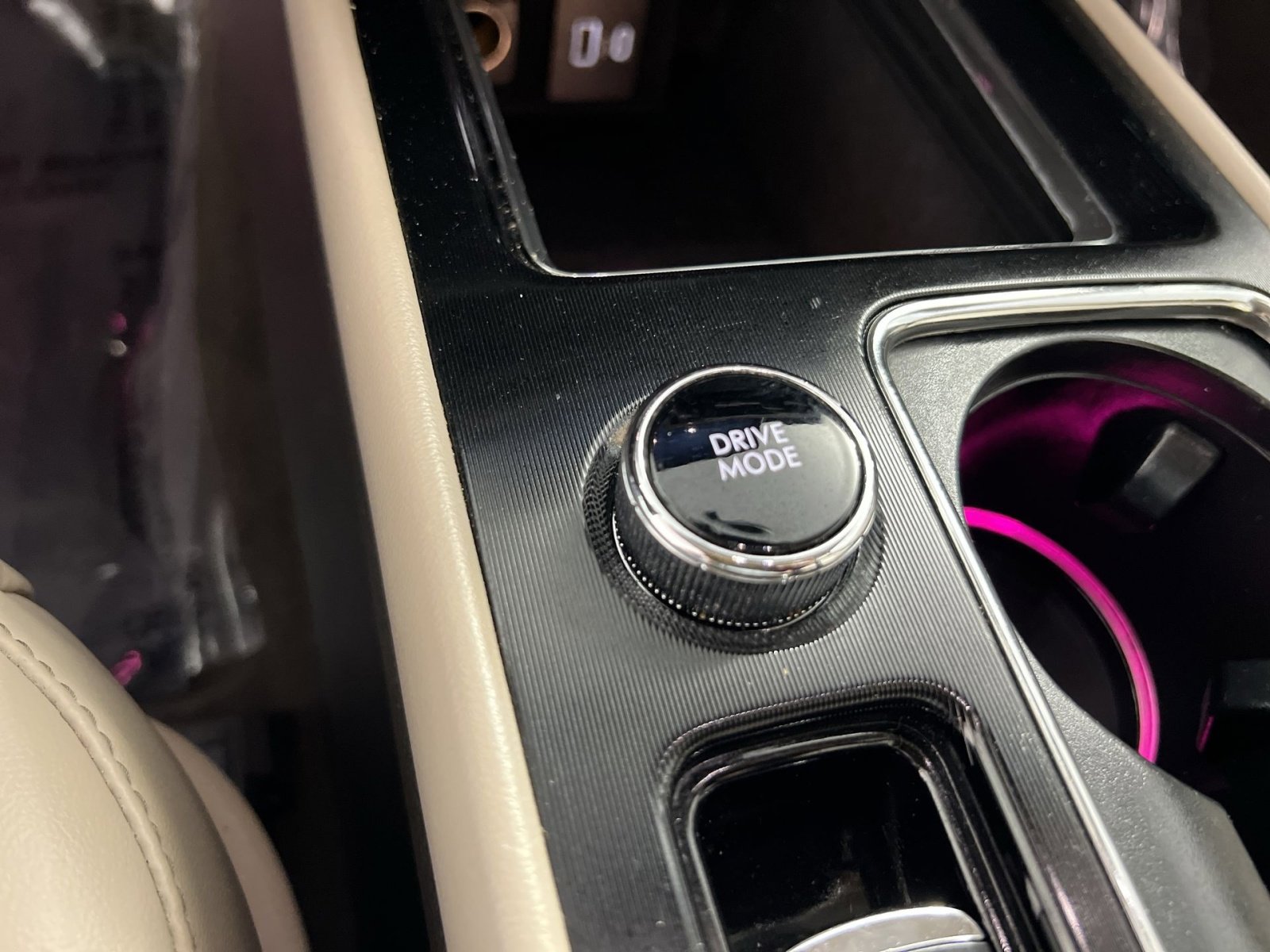 Used 2020 Lincoln Corsair Reserve w/ Elements Package FWD image 34