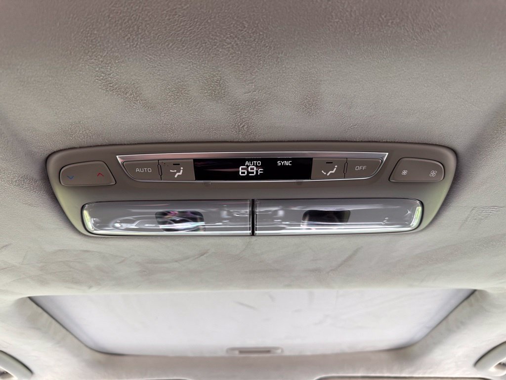 Used 2023 Kia Telluride SX Prestige AWD/4WD image 36
