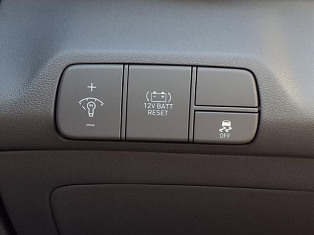 New 2026 Hyundai Elantra Blue w/ Cargo Package image 17