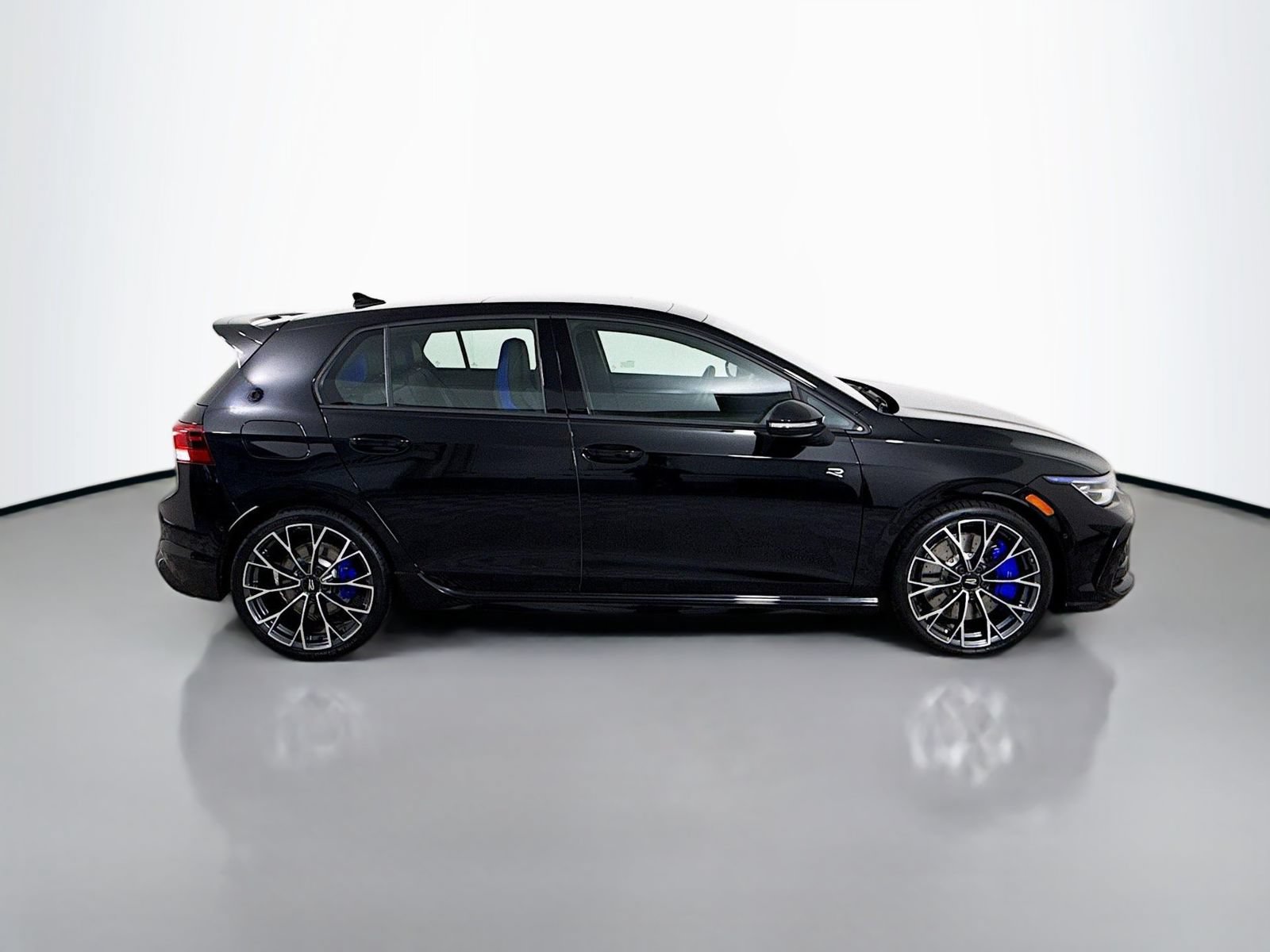 Certified 2026 Volkswagen Golf AWD/4WD image 8
