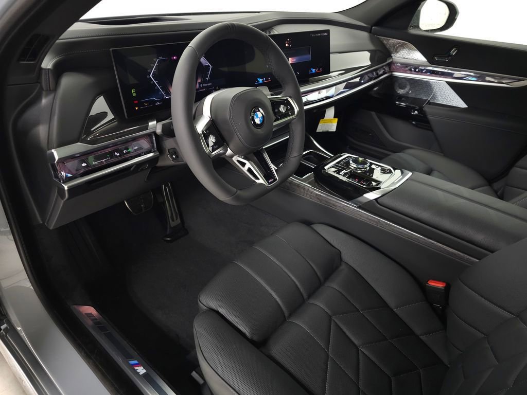 New 2026 BMW 760i xDrive w/ Executive Package image 14