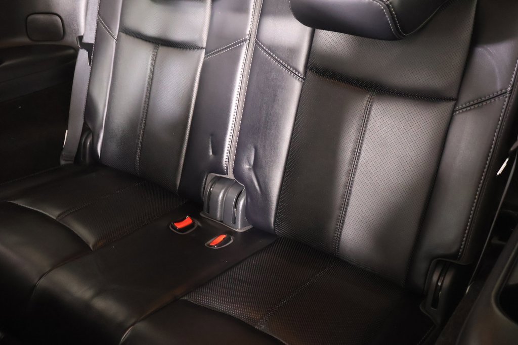 Used 2019 Nissan Pathfinder Platinum image 14