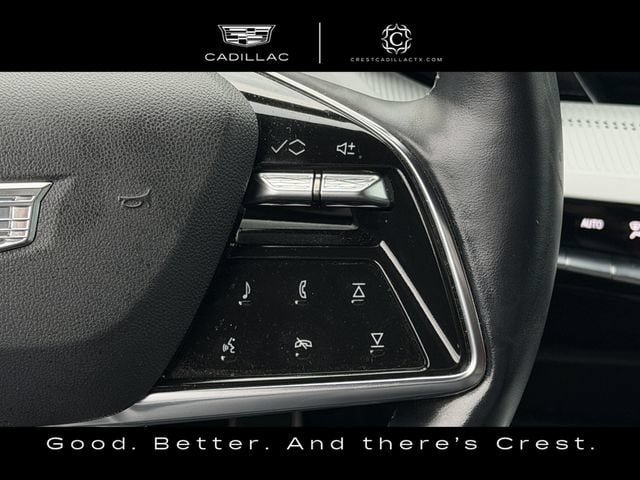 Used 2025 Cadillac Optiq Sport 1 w/ LPO, ONYX Package AWD/4WD image 18