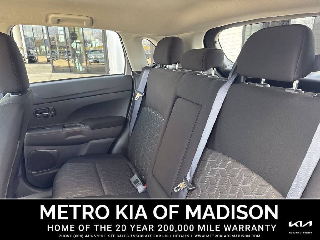 Used 2025 Mitsubishi Outlander Sport ES image 24