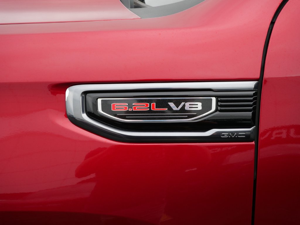 Used 2022 GMC Sierra 1500 AT4 w/ AT4 Premium Package AWD/4WD image 17