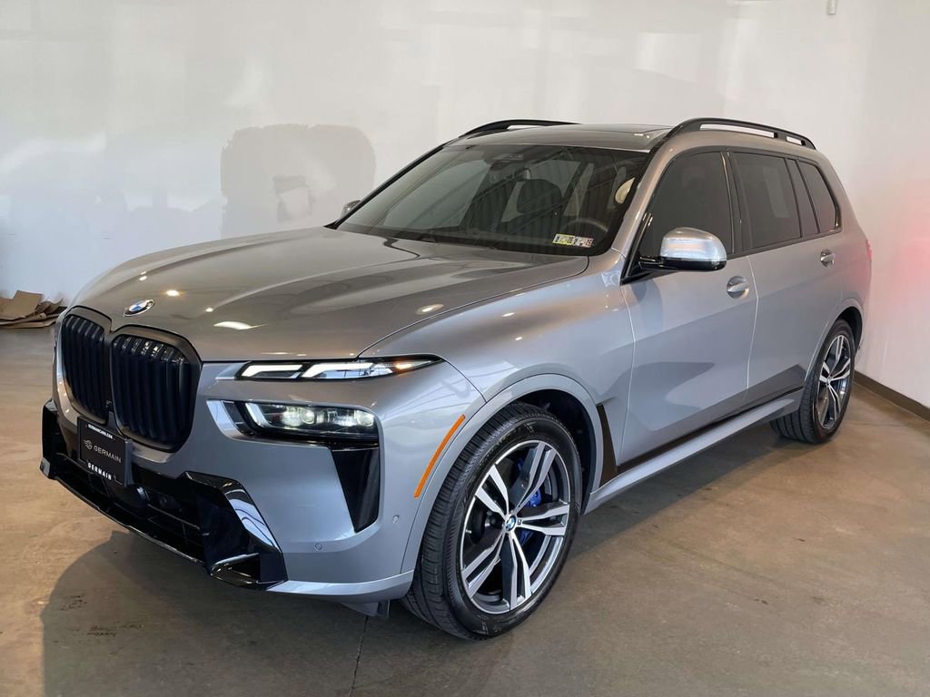 Used 2023 BMW X7 xDrive40i w/ M Sport Package image 1