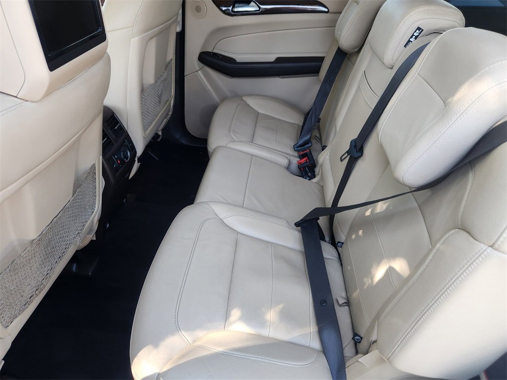 Used 2017 Mercedes-Benz GLS 450 4MATIC image 15