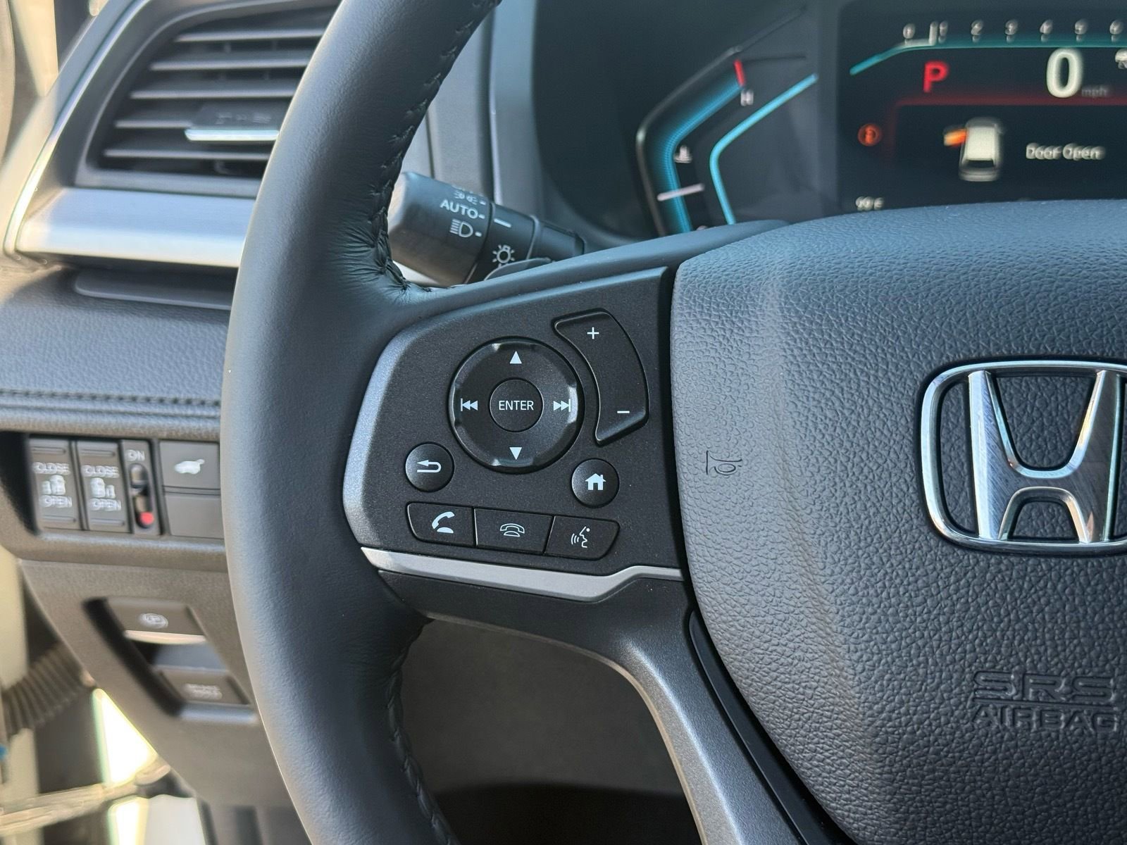 Used 2024 Honda Odyssey EX-L image 18