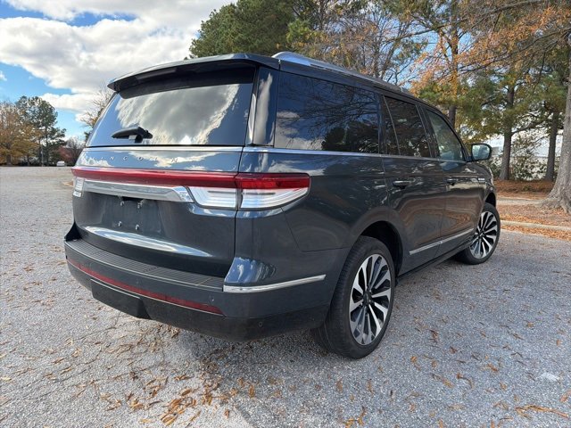 Used 2024 Lincoln Navigator Reserve image 6