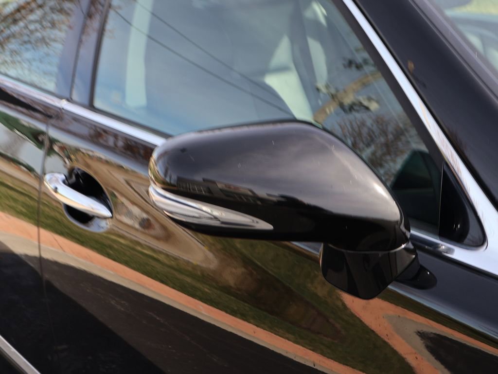 Used 2010 Lexus LS 460 AWD image 7