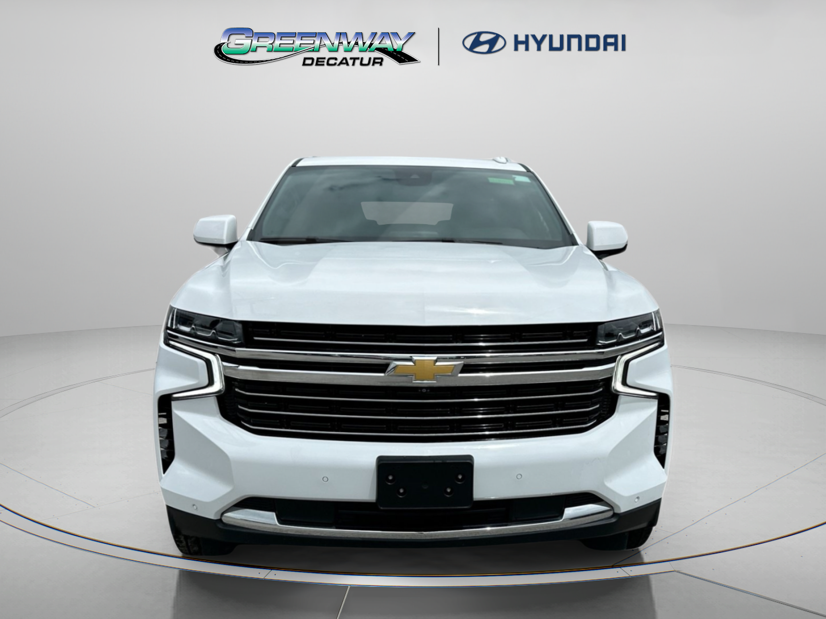 Used 2024 Chevrolet Tahoe LT w/ Luxury Package RWD image 2