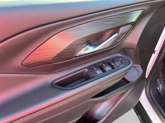 Used 2024 GMC Terrain SLE FWD image 13