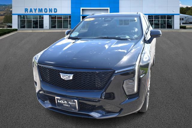 Certified 2024 Cadillac XT4 Sport w/ Technology Package image 7