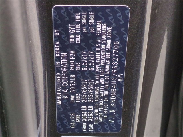 Used 2024 Kia Carnival LX image 33