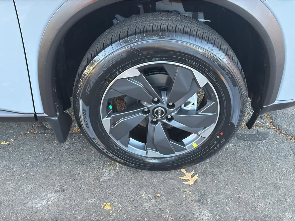 New 2026 Nissan Rogue SV image 9