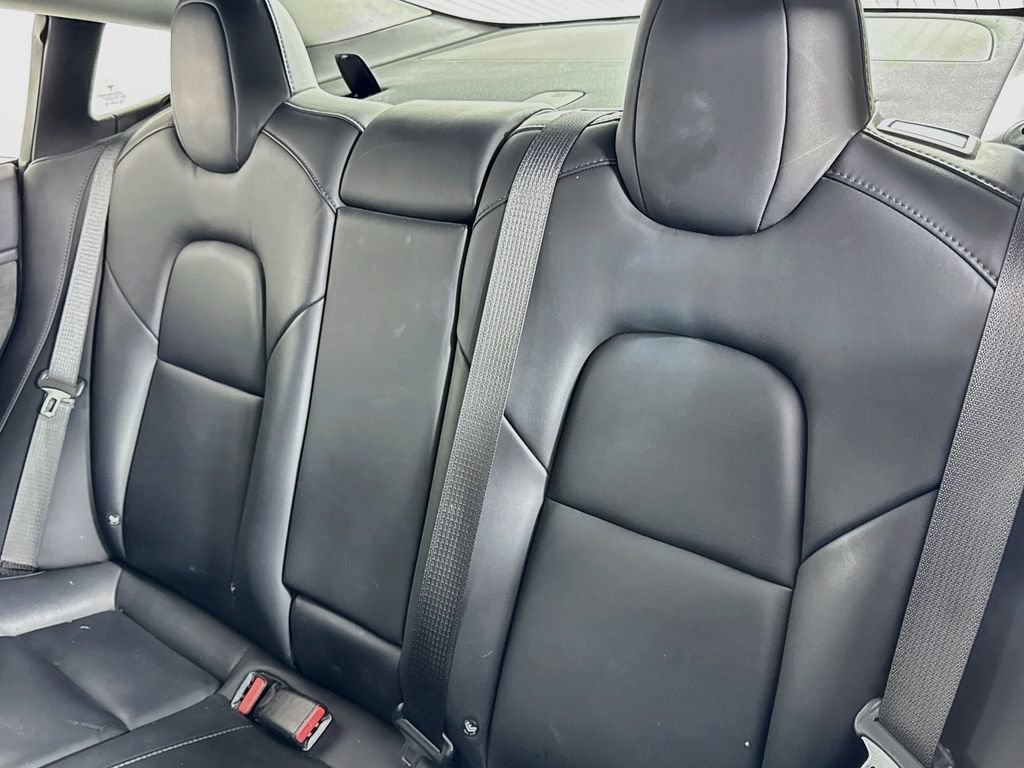 Used 2018 Tesla Model 3 Mid Range RWD image 9