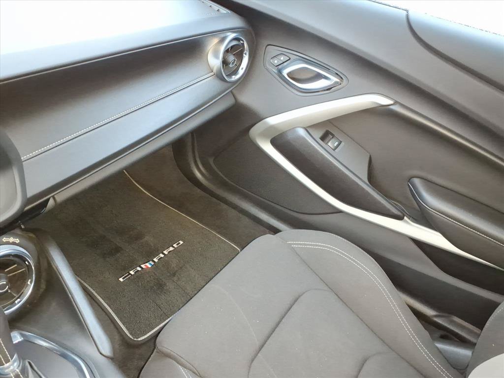 Certified 2020 Chevrolet Camaro LT RWD image 33