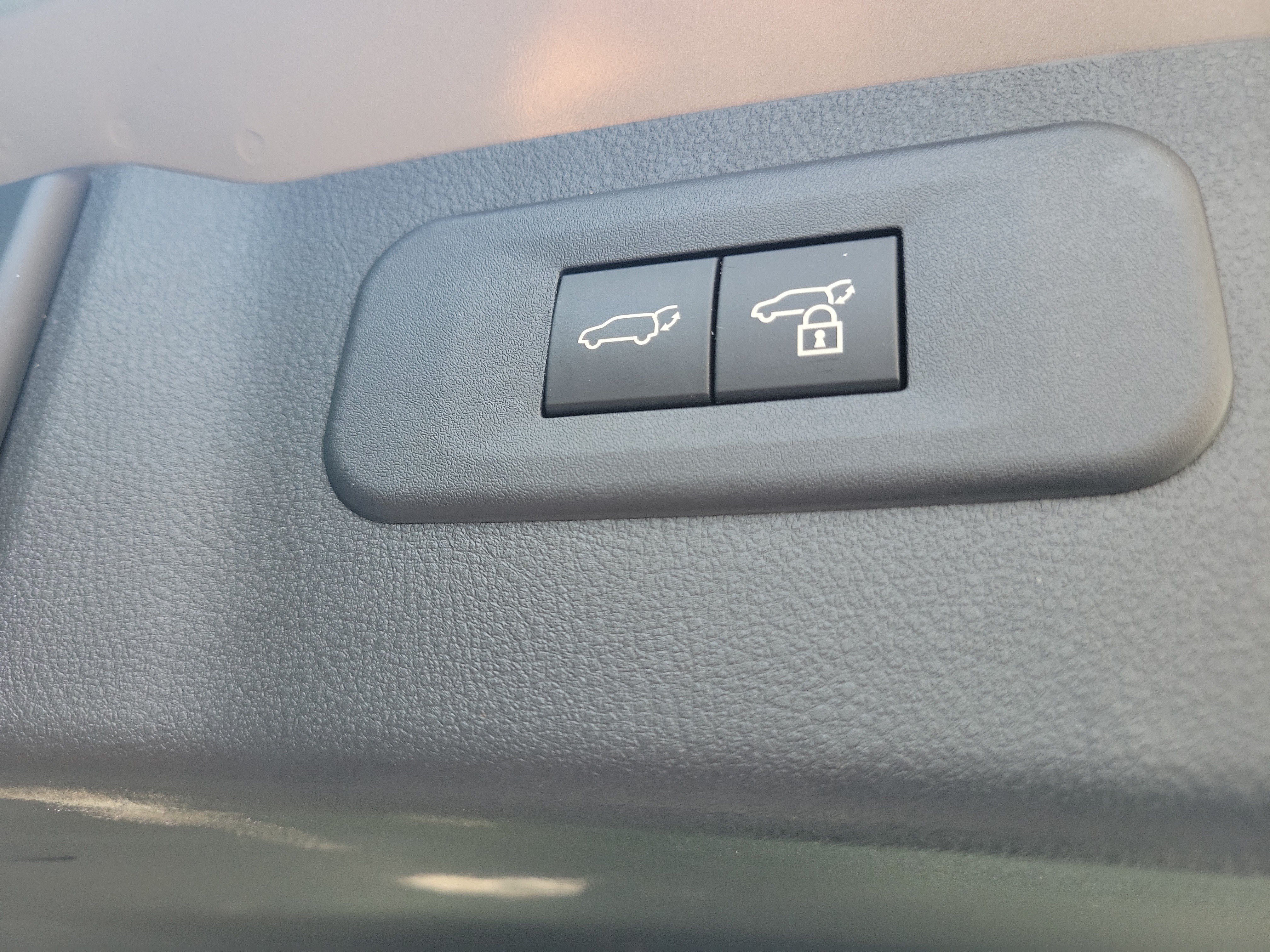Used 2024 Lexus NX 250 FWD w/ Cold Area Package image 10