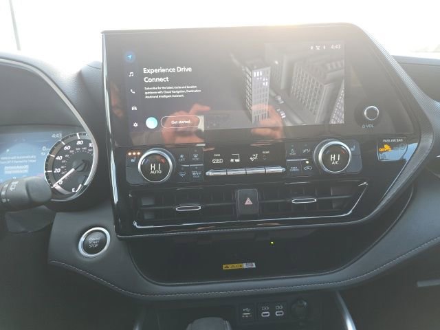 Used 2024 Toyota Highlander XSE image 17