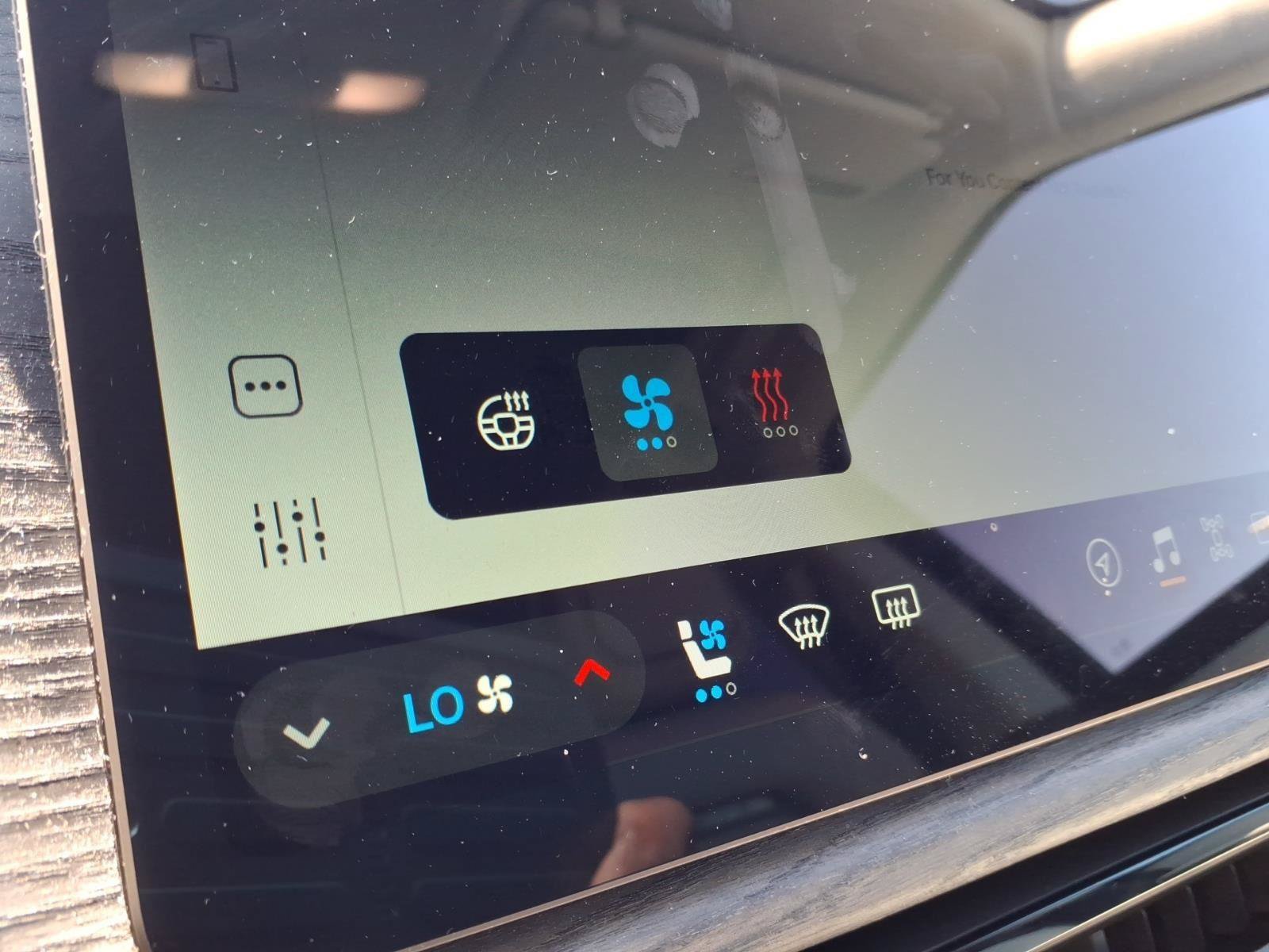 Used 2024 Rivian R1S Adventure Quad AWD/4WD image 4