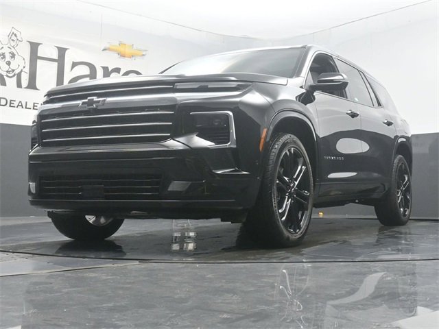 New 2025 Chevrolet Traverse High Country w/ LPO, Floor Liner Package image 4